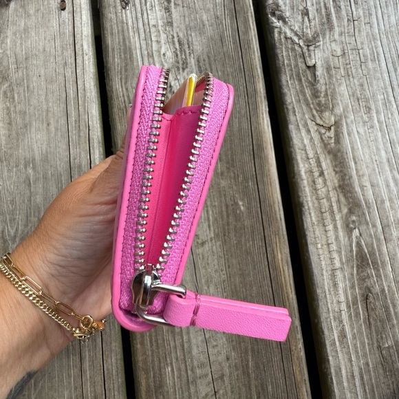 Marc Jacobs Vibrant Pink Card Wallet with Charms - Picture 4 of 5